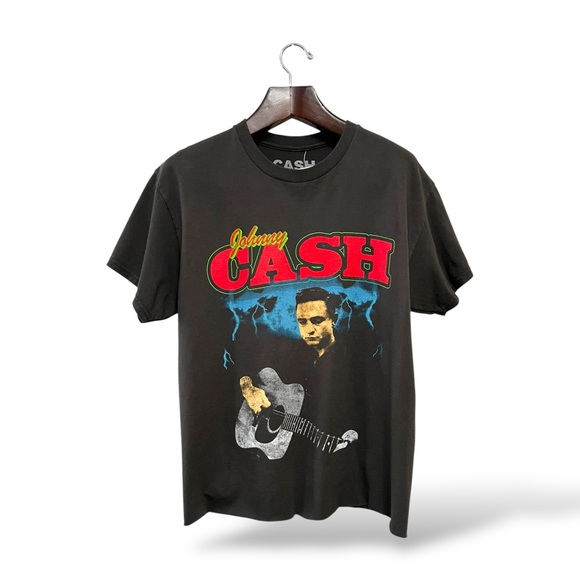 Johnny Cash Merch Traffic Black Pigment Dye Smokey Guitar Crop T-Shirt, Medium - Picture 6 of 8